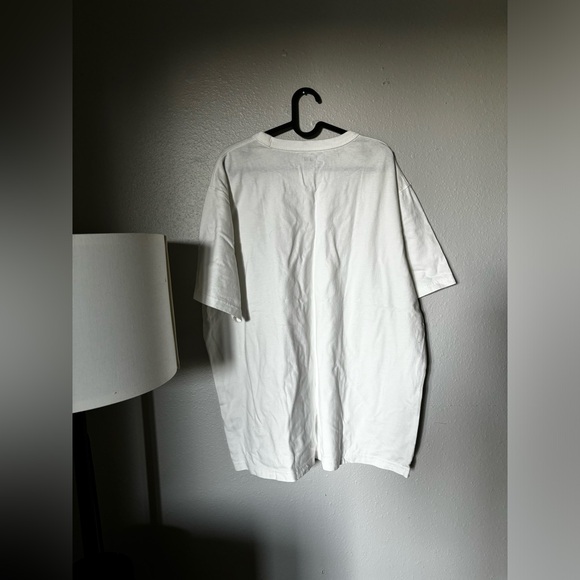 Uniqlo | T-shirt - Picture 2 of 3